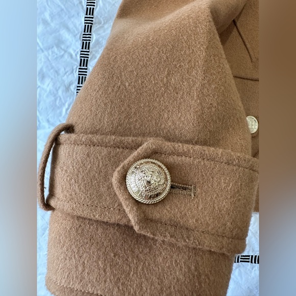 Brand new « BALMAIN » short wool jacket size large - Picture 7 of 7